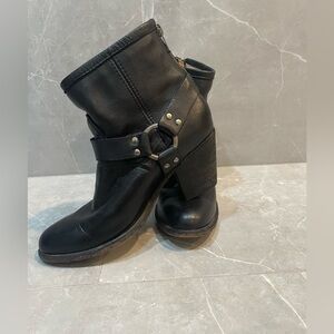 Frye Tabitha Black Leather Heeled Boots